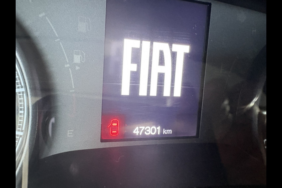 Fiat Tipo Cross 1.0 City Life Achteruitrijcamera - Airco - Apple carplay - Parkeersensoren - Dakrails - Stoelverwarming - Bluetooth - Cruise control - Elektrische ramen - Stuur multifunctioneel - Led verlichting - Licht m