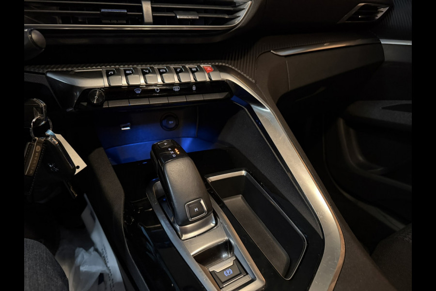 Peugeot 5008 1.2 Allure|7 Zitplaatsen|Nieuwe distributieriem|Automaat|i-Cockpit|CarPlay|Lane Assist|LED|Rijklaar