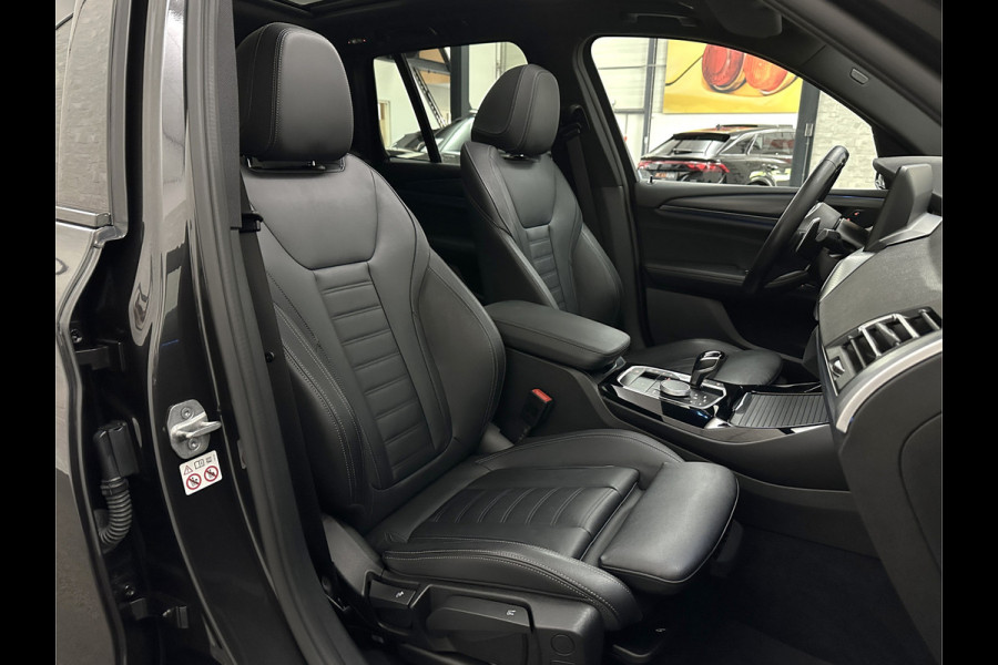 BMW X3 30e Hybrid 292pk M-Sport | Panodak | 97% SOH | Vol Leder | TH 2000kg | Live Cockpit Profesional | Alarm | Camera | Navi Profesional | Active Guard | Carplay.