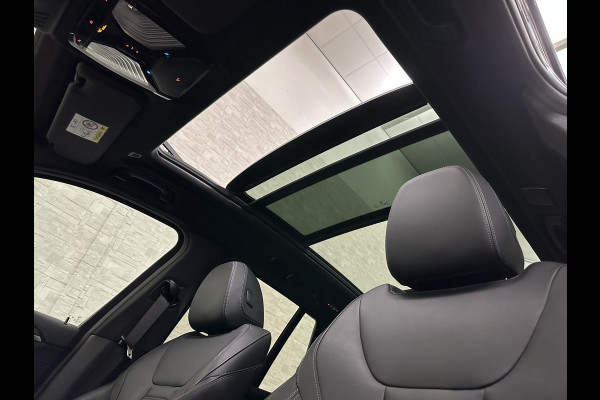 BMW X3 30e Hybrid 292pk M-Sport | Panodak | 97% SOH | Vol Leder | TH 2000kg | Live Cockpit Profesional | Alarm | Camera | Navi Profesional | Active Guard | Carplay.