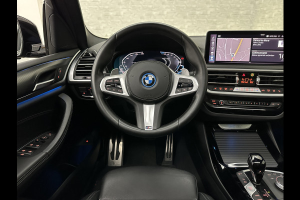 BMW X3 30e Hybrid 292pk M-Sport | Panodak | 97% SOH | Vol Leder | TH 2000kg | Live Cockpit Profesional | Alarm | Camera | Navi Profesional | Active Guard | Carplay.