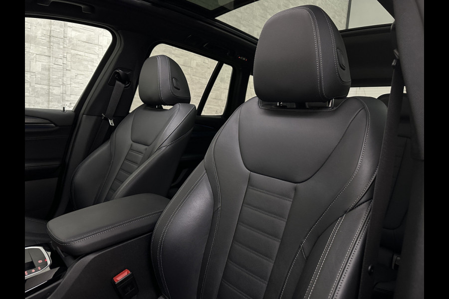 BMW X3 30e Hybrid 292pk M-Sport | Panodak | 97% SOH | Vol Leder | TH 2000kg | Live Cockpit Profesional | Alarm | Camera | Navi Profesional | Active Guard | Carplay.