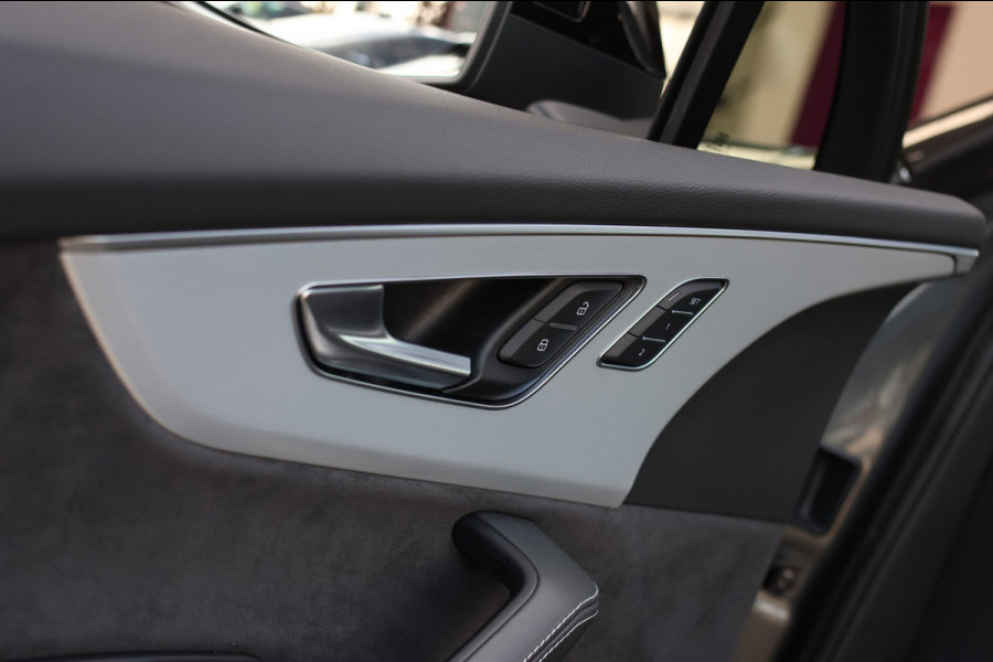Audi Q7 60 TFSI e Quattro Competition *Pano*RS-Stoelen*B&O*360 Camera*Soft-Close*