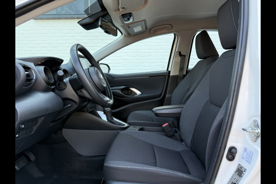 Toyota Yaris 1.5 Hybrid Team D | ACC | CarPlay | Camera | Keyless | LED