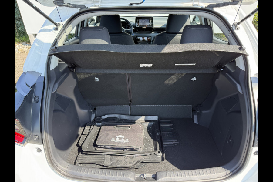 Toyota Yaris 1.5 Hybrid Team D | ACC | CarPlay | Camera | Keyless | LED