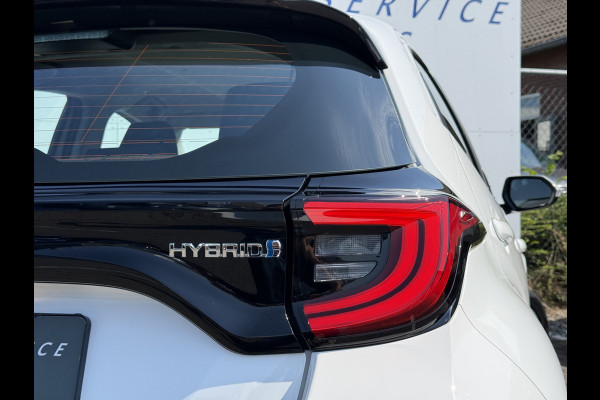 Toyota Yaris 1.5 Hybrid Team D | ACC | CarPlay | Camera | Keyless | LED