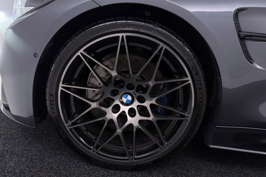 BMW 4 Serie Coupé M4 Competition (Dealer Onderhouden, FULL CARBON, Addapt Onderstel, Camera, StoelV, Lane Assist, Memory stoelen)