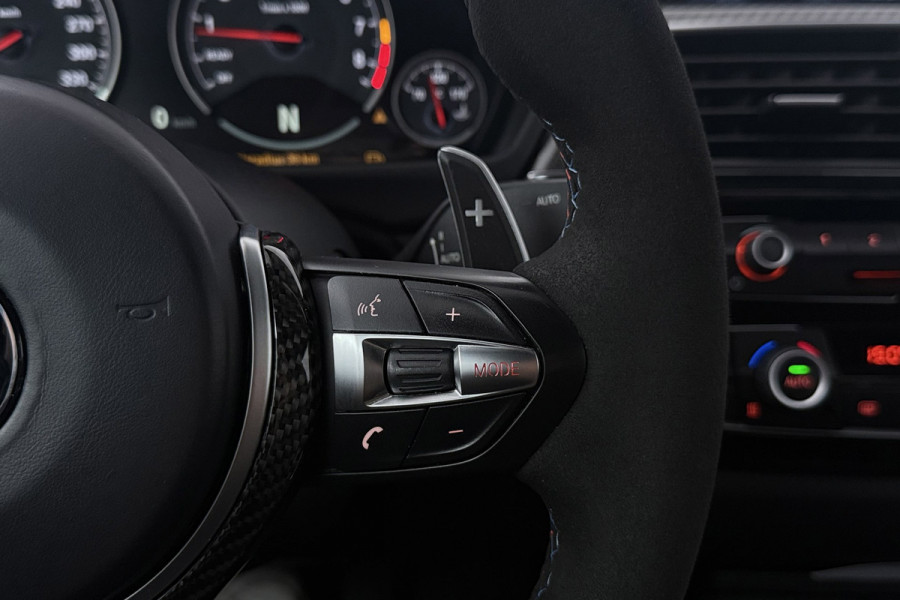 BMW 4 Serie Coupé M4 Competition (Dealer Onderhouden, FULL CARBON, Addapt Onderstel, Camera, StoelV, Lane Assist, Memory stoelen)