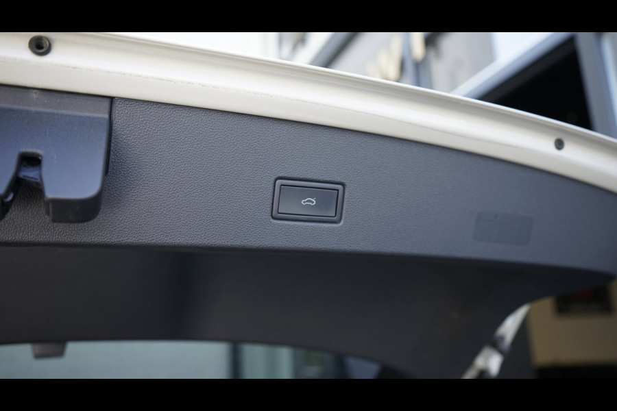 Volkswagen T-Roc R-Line 1.5 TSI AUTOMAAT|ACC|CAMERA|FULL LED|IQ LIGHT|KEYLESS|NAVIGATIE|TREKHAAK|VIRTUEEL