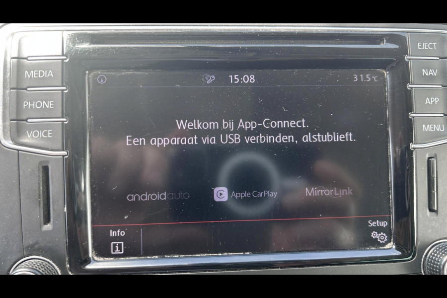Volkswagen Transporter L2H1 Dubbel Cabine 2.0 TDI 150pk DSG 70-Edition / LED-koplampen / Automaat / Trekhaak / Navigatie / ACC