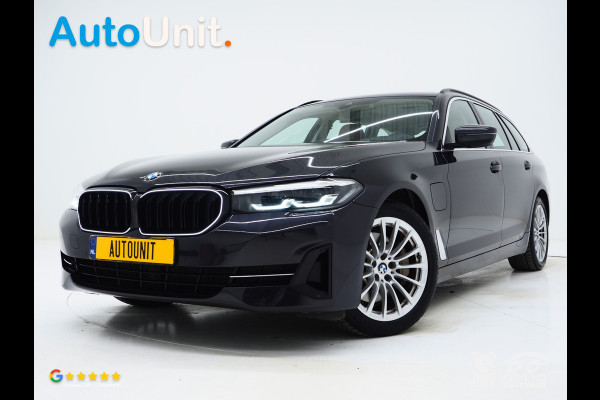 BMW 5 Serie Touring 530e | LED Grille | Leder | Camera | Dodehoek | Sfeerlicht | Cruise | Carplay