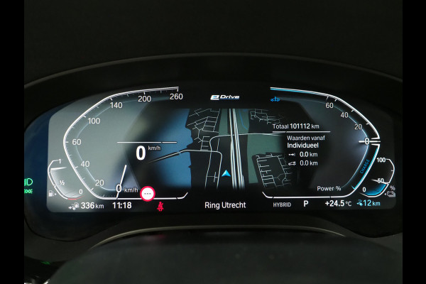 BMW 5 Serie Touring 530e | LED Grille | Leder | Camera | Dodehoek | Sfeerlicht | Cruise | Carplay