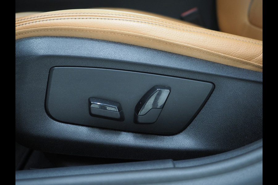 BMW 5 Serie Touring 530e | LED Grille | Leder | Camera | Dodehoek | Sfeerlicht | Cruise | Carplay