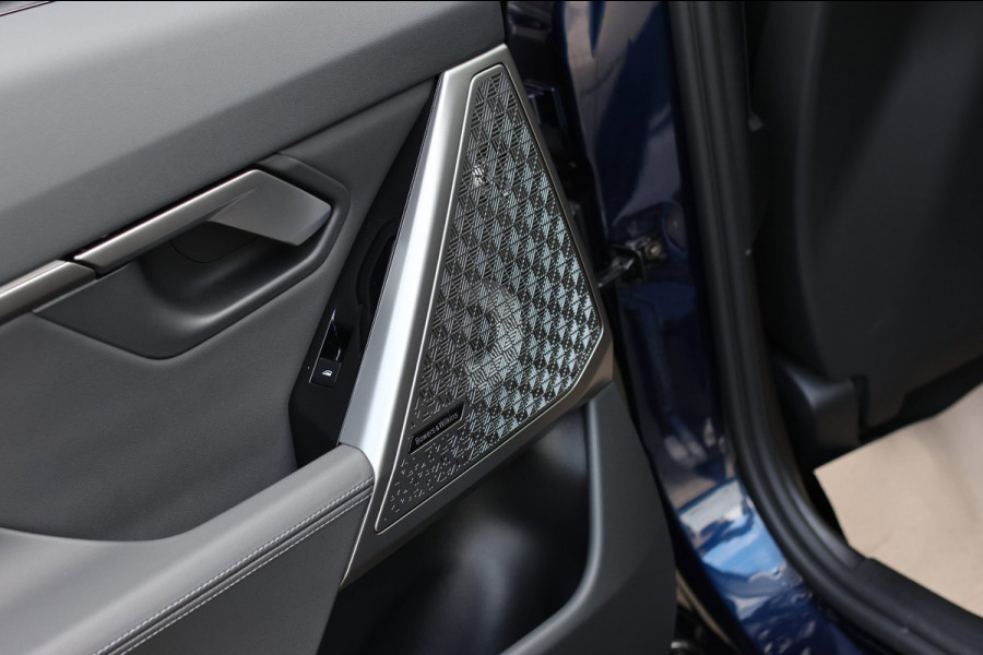 BMW 5 Serie Touring 550e xDrive *Pano*B&W*4-Wiel besturing*Trekhaak*Stoelventilatie*