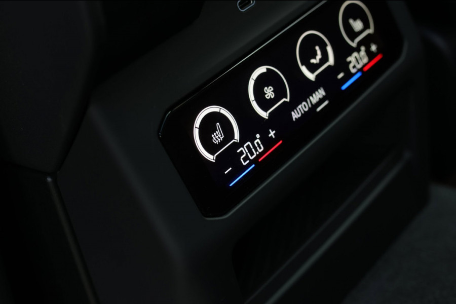 BMW 5 Serie Touring 550e xDrive *Pano*B&W*4-Wiel besturing*Trekhaak*Stoelventilatie*