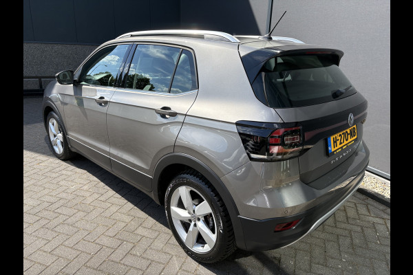 Volkswagen T-Cross 1.0 TSI Style Airco - Parkeersensoren - Navigatie - Licht metalen velgen 17 inch - Dodehoek detector - Dakrails - Bluetooth - Cruise control - Led verlichting - Radio - Start/stop systeem - Stuur multifunc - Elektrische ramen