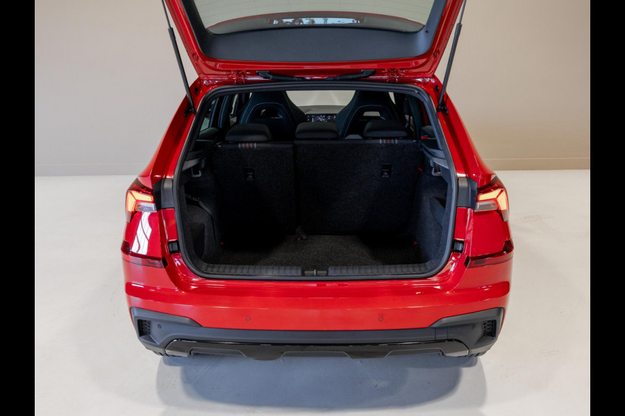 Škoda Kamiq 1.5 TSI ACT Monte Carlo Facelift / 150pk / Panorama dak / Achteruitrij camera / Stoelverwarming / Dodehoek herkenning /