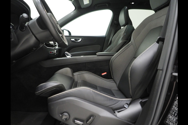 Volvo XC60 2.0 T6 Plug-in hybrid AWD Plus Black Edition | Long Range | Panoramadak | Harman/Kardon | Pilot Assist | Camera | Memory | Keyless