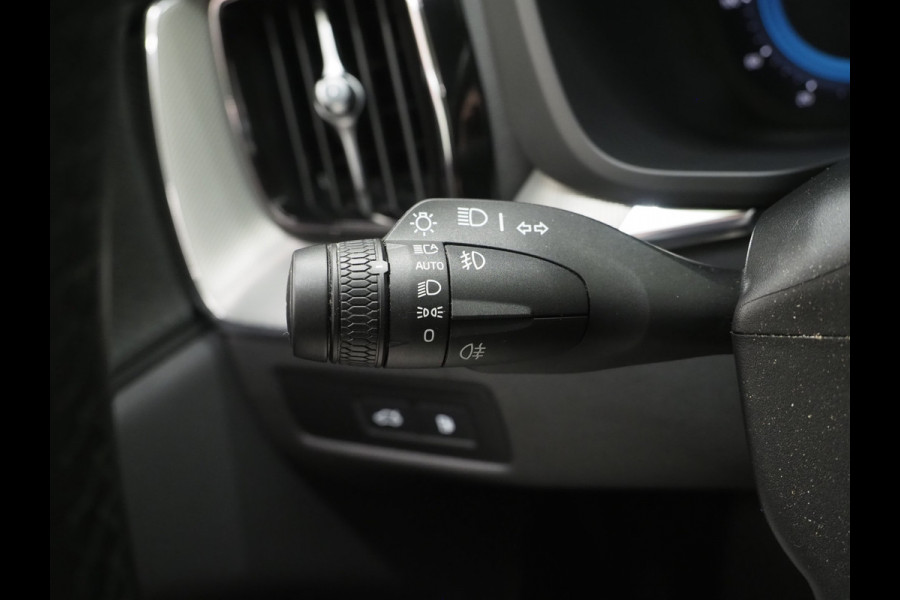 Volvo XC60 2.0 T6 Plug-in hybrid AWD Plus Black Edition | Long Range | Panoramadak | Harman/Kardon | Pilot Assist | Camera | Memory | Keyless