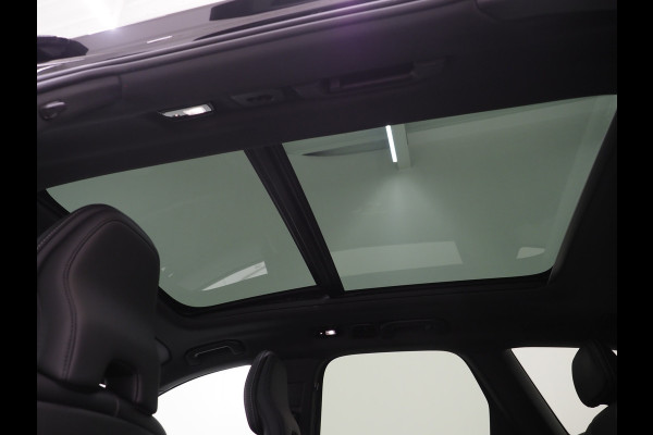 Volvo XC60 2.0 T6 Plug-in hybrid AWD Plus Black Edition | Long Range | Panoramadak | Harman/Kardon | Pilot Assist | Camera | Memory | Keyless