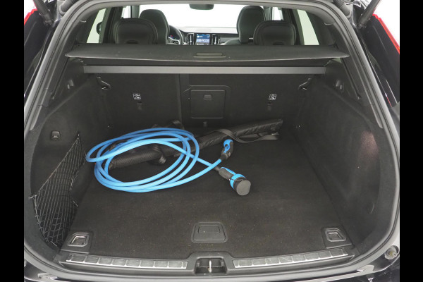 Volvo XC60 2.0 T6 Plug-in hybrid AWD Plus Black Edition | Long Range | Panoramadak | Harman/Kardon | Pilot Assist | Camera | Memory | Keyless