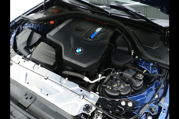 BMW 3 Serie Touring 320e xDrive LCI Shadow Line | Camera | Stoelverwarming | Cruise | LED | DAB | Carplay