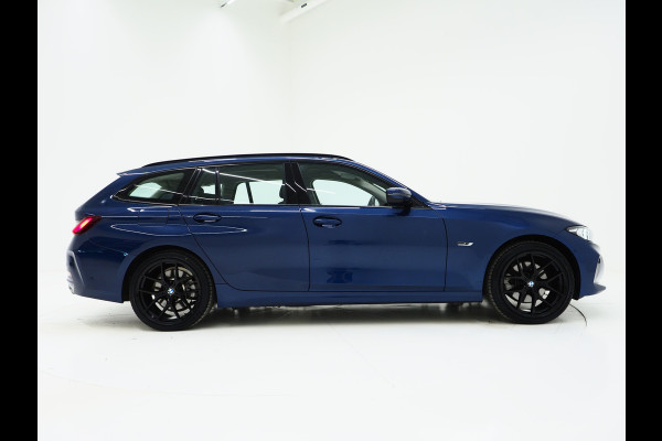 BMW 3 Serie Touring 320e xDrive LCI Shadow Line | Camera | Stoelverwarming | Cruise | LED | DAB | Carplay
