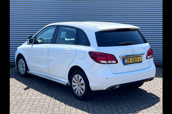 Mercedes-Benz B-Klasse 220 d Ambition // AUTOMAAT / AIRCO / EURO 6 / BLUETOOTH / NAP / 1e EIGENAAR |