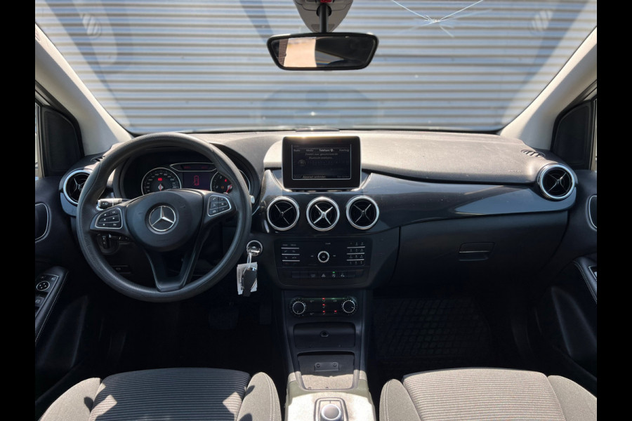 Mercedes-Benz B-Klasse 220 d Ambition // AUTOMAAT / AIRCO / EURO 6 / BLUETOOTH / NAP / 1e EIGENAAR |