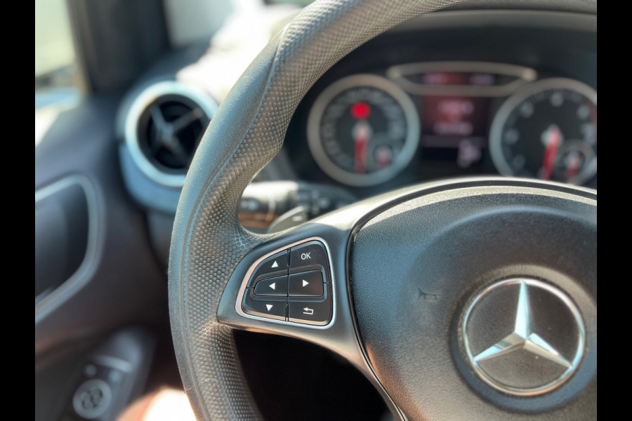 Mercedes-Benz B-Klasse 220 d Ambition // AUTOMAAT / AIRCO / EURO 6 / BLUETOOTH / NAP / 1e EIGENAAR |