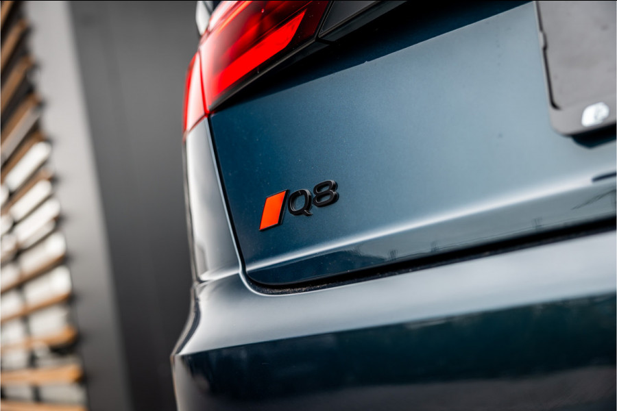 Audi Q8 60 TFSI e quattro Pro Line S Competition - S Line | Panorama | B&O | Luchtvering | 360 Camera