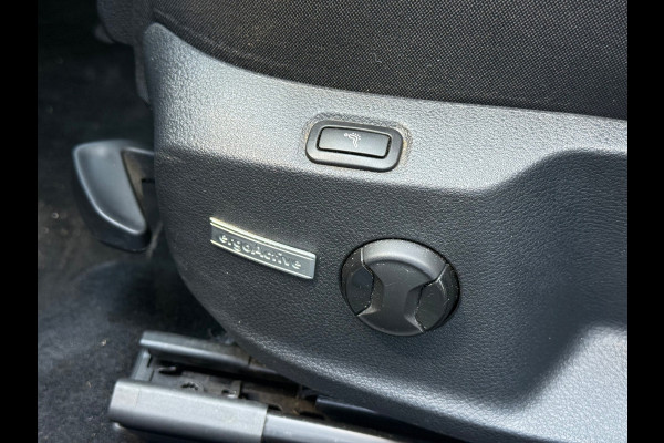 Volkswagen Golf Variant 1.6 TDI Business I PDC I Airco I Cruise