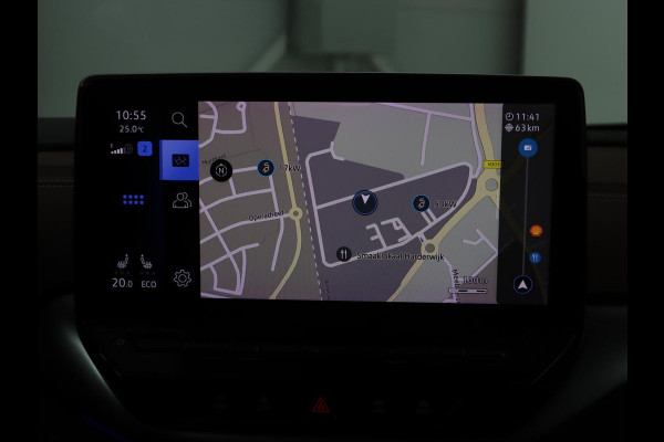 Volkswagen ID.4 Tech 77 kWh | SOH 92,2% | Panorama | 360 Camera | Head up | Virtual cockpit | Sfeerverlichting | Stoel/Stuurverwarming | Adaptive cruise | Carplay | Traffic assist | Climate control | Half leder/velours