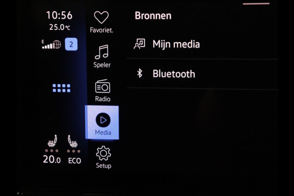 Volkswagen ID.4 Tech 77 kWh | SOH 92,2% | Panorama | 360 Camera | Head up | Virtual cockpit | Sfeerverlichting | Stoel/Stuurverwarming | Adaptive cruise | Carplay | Traffic assist | Climate control | Half leder/velours