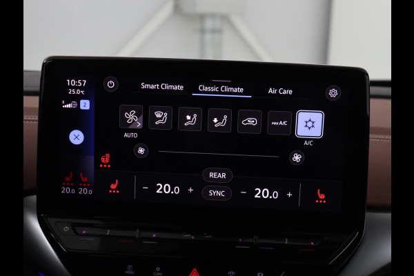 Volkswagen ID.4 Tech 77 kWh | SOH 92,2% | Panorama | 360 Camera | Head up | Virtual cockpit | Sfeerverlichting | Stoel/Stuurverwarming | Adaptive cruise | Carplay | Traffic assist | Climate control | Half leder/velours