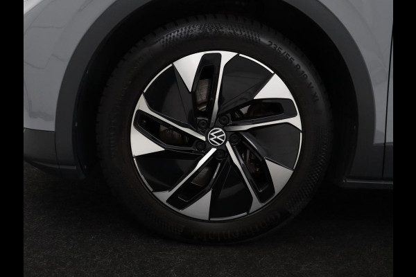 Volkswagen ID.4 Tech 77 kWh | SOH 92,2% | Panorama | 360 Camera | Head up | Virtual cockpit | Sfeerverlichting | Stoel/Stuurverwarming | Adaptive cruise | Carplay | Traffic assist | Climate control | Half leder/velours