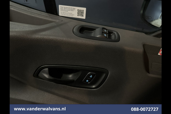 Ford Transit 2.0 TDCI 130pk L4H3 Euro6 Airco | Camera | Apple Carplay | Cruisecontrol | Verwarmde voorruit Android Auto, Parkeersensoren, Bijrijdersbank