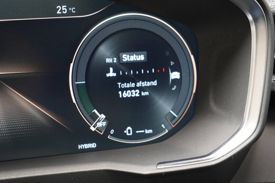 Lynk & Co 01 1.5 | Zwart optiek | Panoramadak | Navigatie | Memory | Apple CarPlay