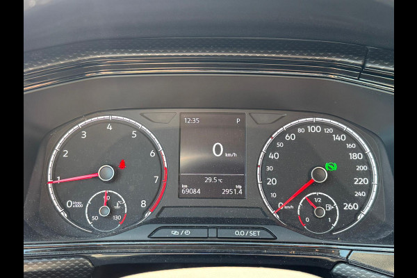 Volkswagen T-Cross TSI 110PK DSG LIFE CARPLAY/ACC/PARKEERSENSOREN