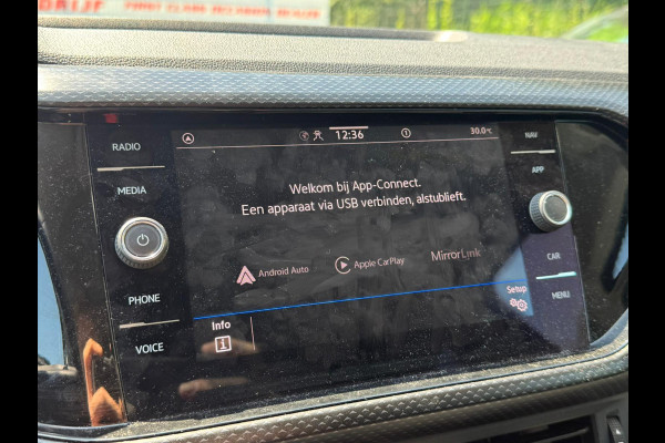 Volkswagen T-Cross TSI 110PK DSG LIFE CARPLAY/ACC/PARKEERSENSOREN