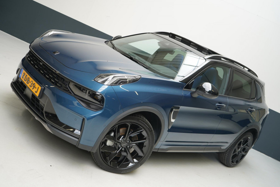 Lynk & Co 01 1.5 | Zwart optiek | Panoramadak | Navigatie | Memory | Apple CarPlay
