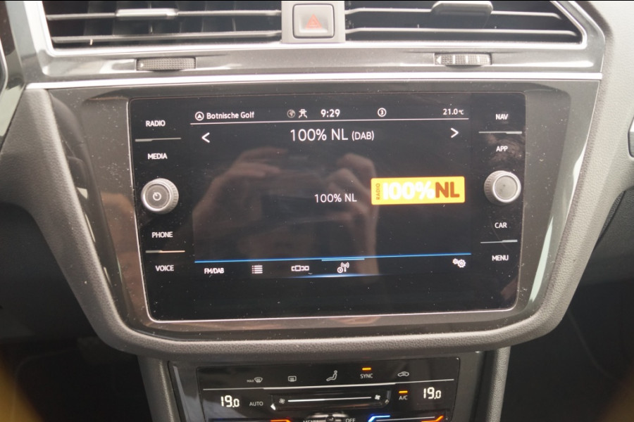 Volkswagen Tiguan 1.5 TSI 150pk DSG Life Business -LED-DIGI-ECC-TREKHAAK-