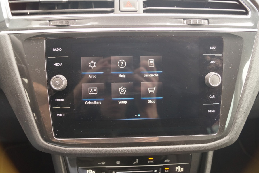 Volkswagen Tiguan 1.5 TSI 150pk DSG Life Business -LED-DIGI-ECC-TREKHAAK-