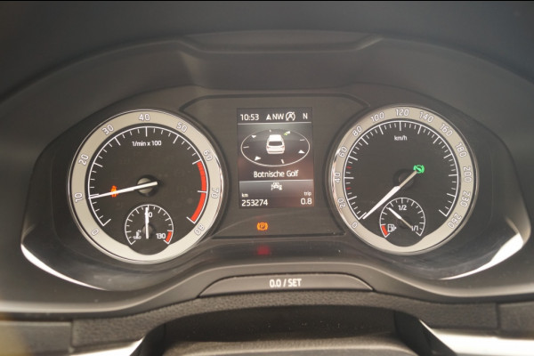 Škoda Karoq 1.5 TSI 150pk DSG Business Edition -NAVI-ECC-PDC-