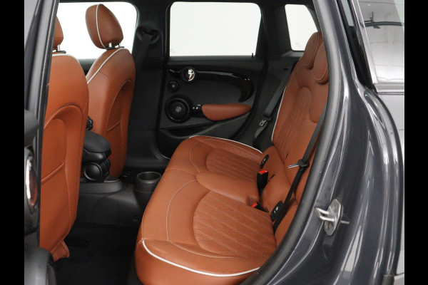 MINI Cooper S 2.0 John Cooper Works Trim | Panoramadak | Adaptive cruise | Harman/Kardon | Leder | Carplay | Camera | Full LED | Sfeerverlichting | Climate control | Sportstoelen | 2e eigenaar | Origineel NL