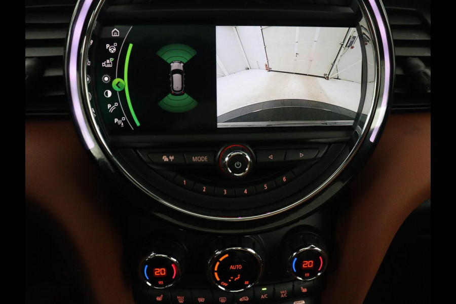 MINI Cooper S 2.0 John Cooper Works Trim | Panoramadak | Adaptive cruise | Harman/Kardon | Leder | Carplay | Camera | Full LED | Sfeerverlichting | Climate control | Sportstoelen | 2e eigenaar | Origineel NL