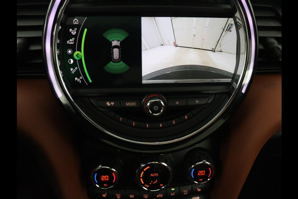 MINI Cooper S 2.0 John Cooper Works Trim | Panoramadak | Adaptive cruise | Harman/Kardon | Leder | Carplay | Camera | Full LED | Sfeerverlichting | Climate control | Sportstoelen | 2e eigenaar | Origineel NL