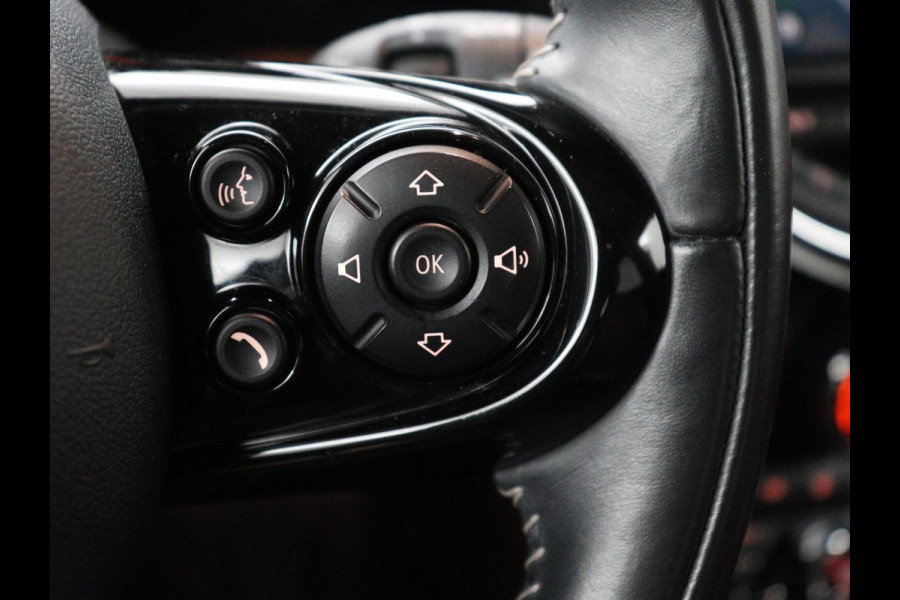 MINI Cooper S 2.0 John Cooper Works Trim | Panoramadak | Adaptive cruise | Harman/Kardon | Leder | Carplay | Camera | Full LED | Sfeerverlichting | Climate control | Sportstoelen | 2e eigenaar | Origineel NL