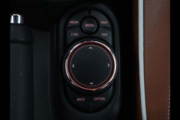 MINI Cooper S 2.0 John Cooper Works Trim | Panoramadak | Adaptive cruise | Harman/Kardon | Leder | Carplay | Camera | Full LED | Sfeerverlichting | Climate control | Sportstoelen | 2e eigenaar | Origineel NL