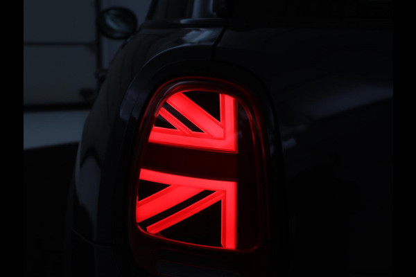 MINI Cooper S 2.0 John Cooper Works Trim | Panoramadak | Adaptive cruise | Harman/Kardon | Leder | Carplay | Camera | Full LED | Sfeerverlichting | Climate control | Sportstoelen | 2e eigenaar | Origineel NL